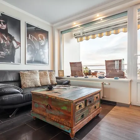 Traumblick, In Strandlage Mit Erstklassigem Meerblick Apartment